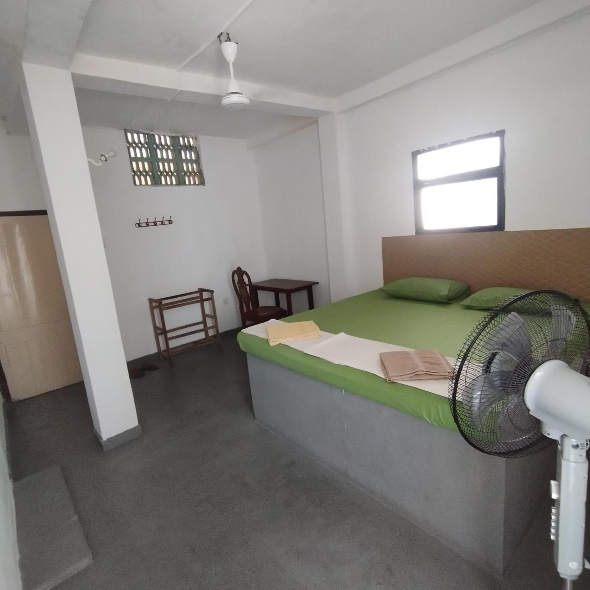 Glance Beach Ahangama Room photo